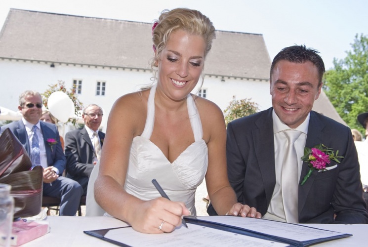 spontane huwelijksfotografie Limburg Koetshuis Kasteel Rijckholt Gronsveld